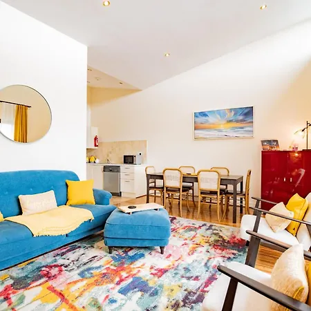 Διαμέρισμα Atalia View Penthouse With Balcony Γκάλγουεϊ